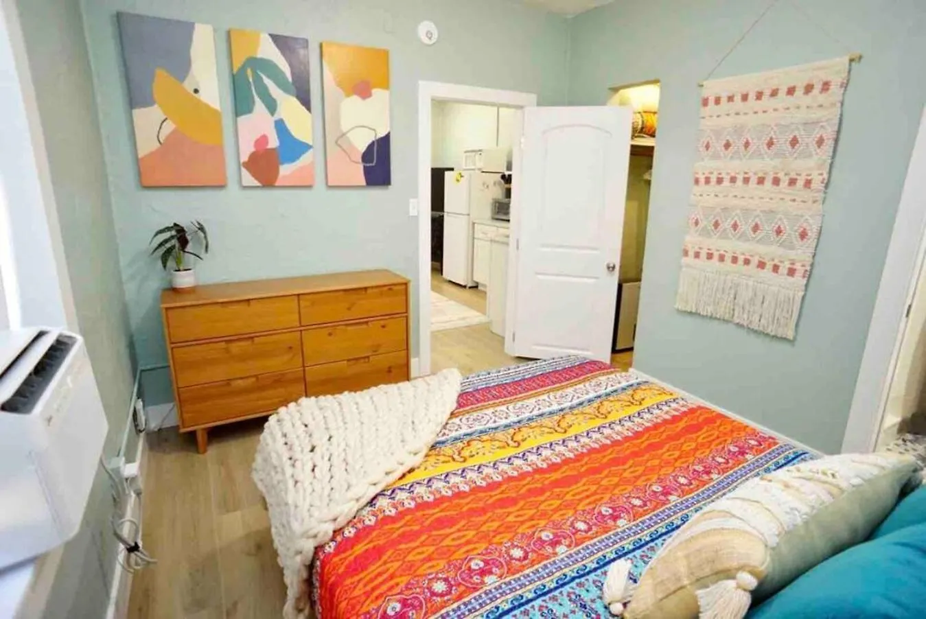 Boho Vibes! Walk 2 Beach & Ocean Center! Daytona Beach Apartment